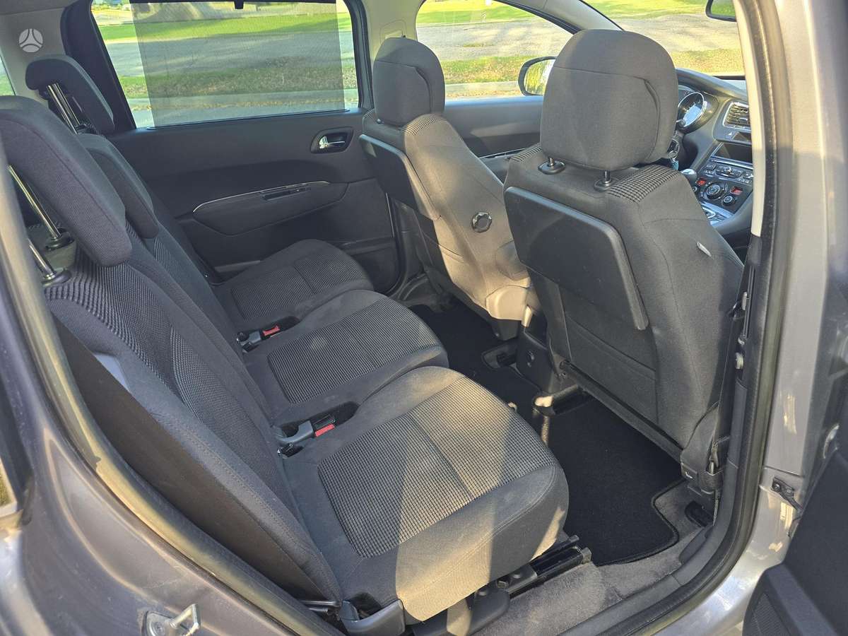 Peugeot 5008 2014 — photo 16
