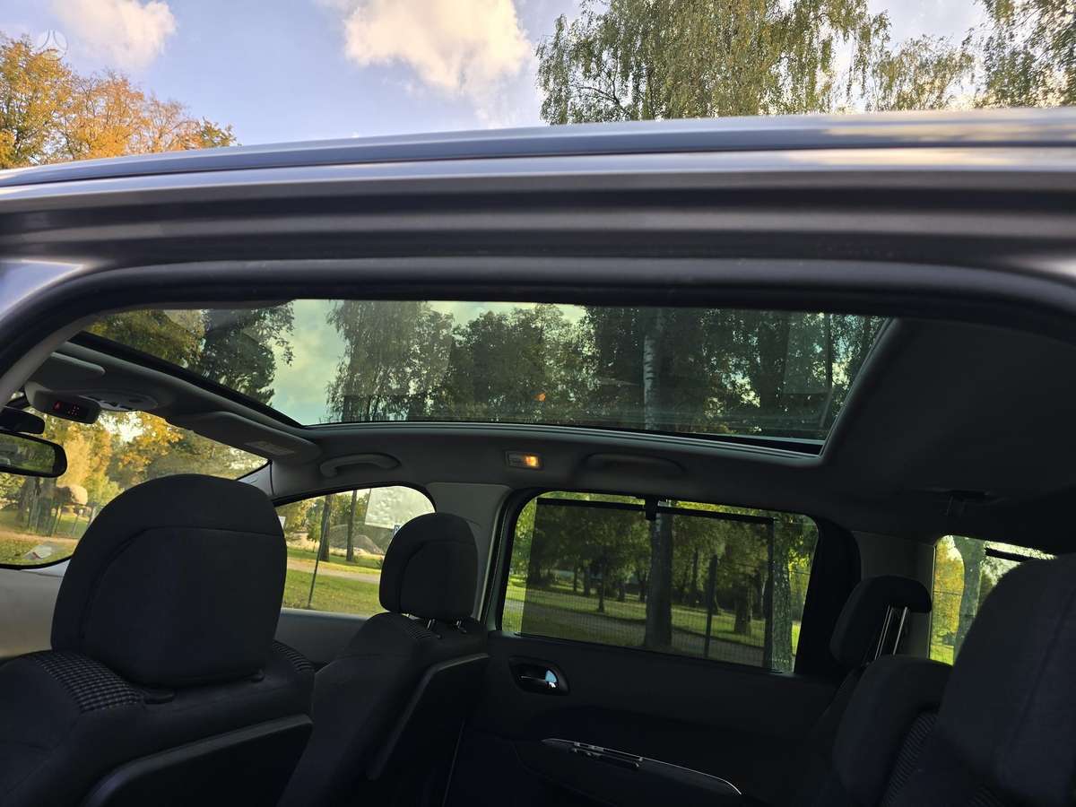 Peugeot 5008 2014 — photo 19