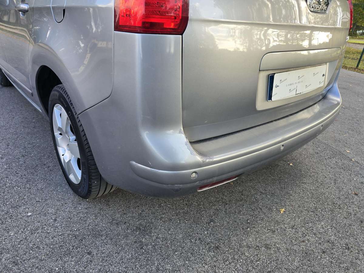 Peugeot 5008 2014 — photo 9