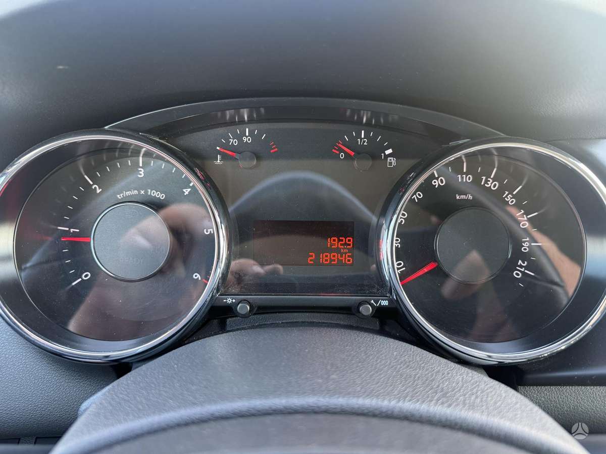 Peugeot 3008 2015 — photo 9