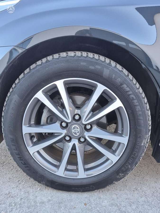 Toyota Avensis 2013 — photo 13