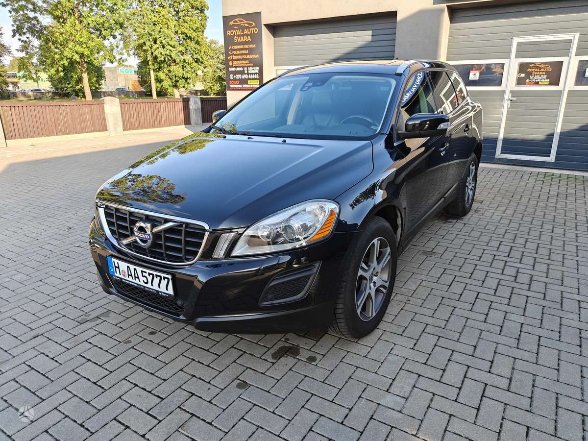 Volvo XC60 2010 — photo 10