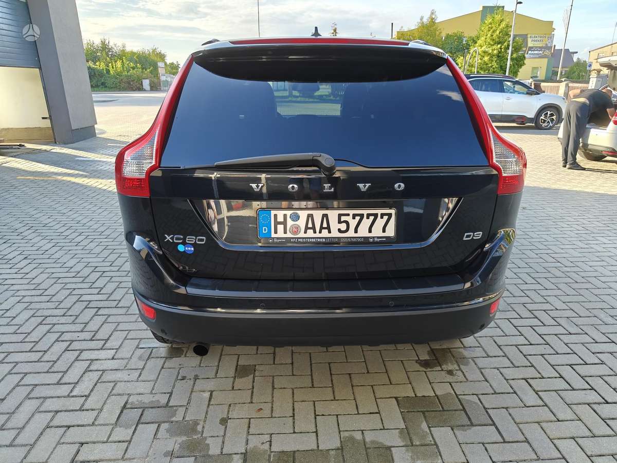Volvo XC60 2010 — photo 5