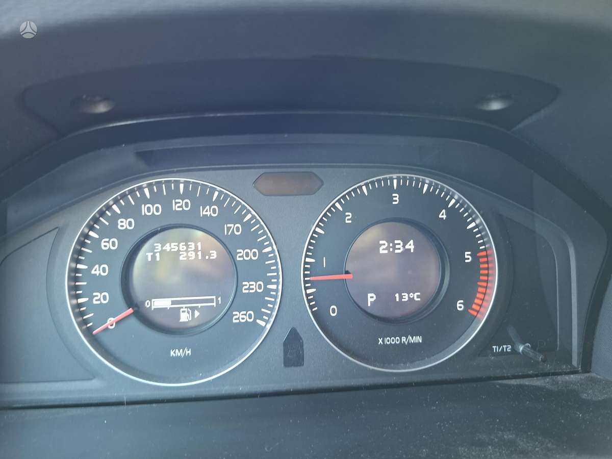 Volvo V70 2008 — photo 10