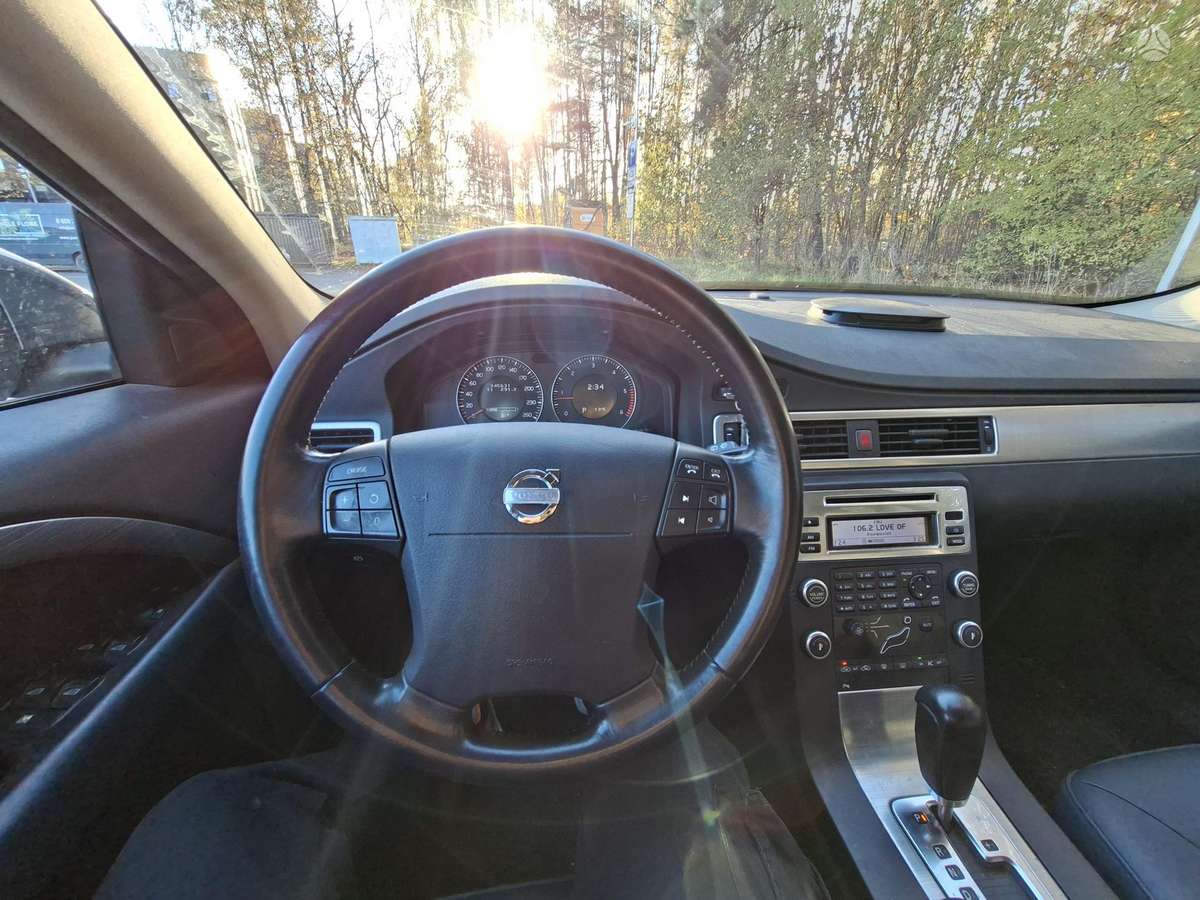 Volvo V70 2008 — photo 6