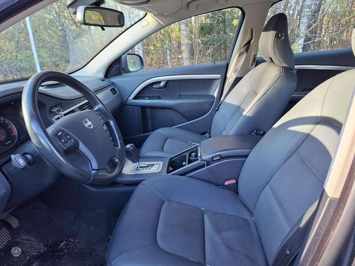 Volvo V70 2008 — photo 8