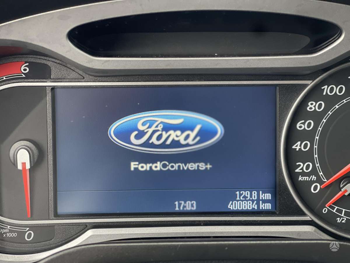 Ford Galaxy 2010 — фото 17