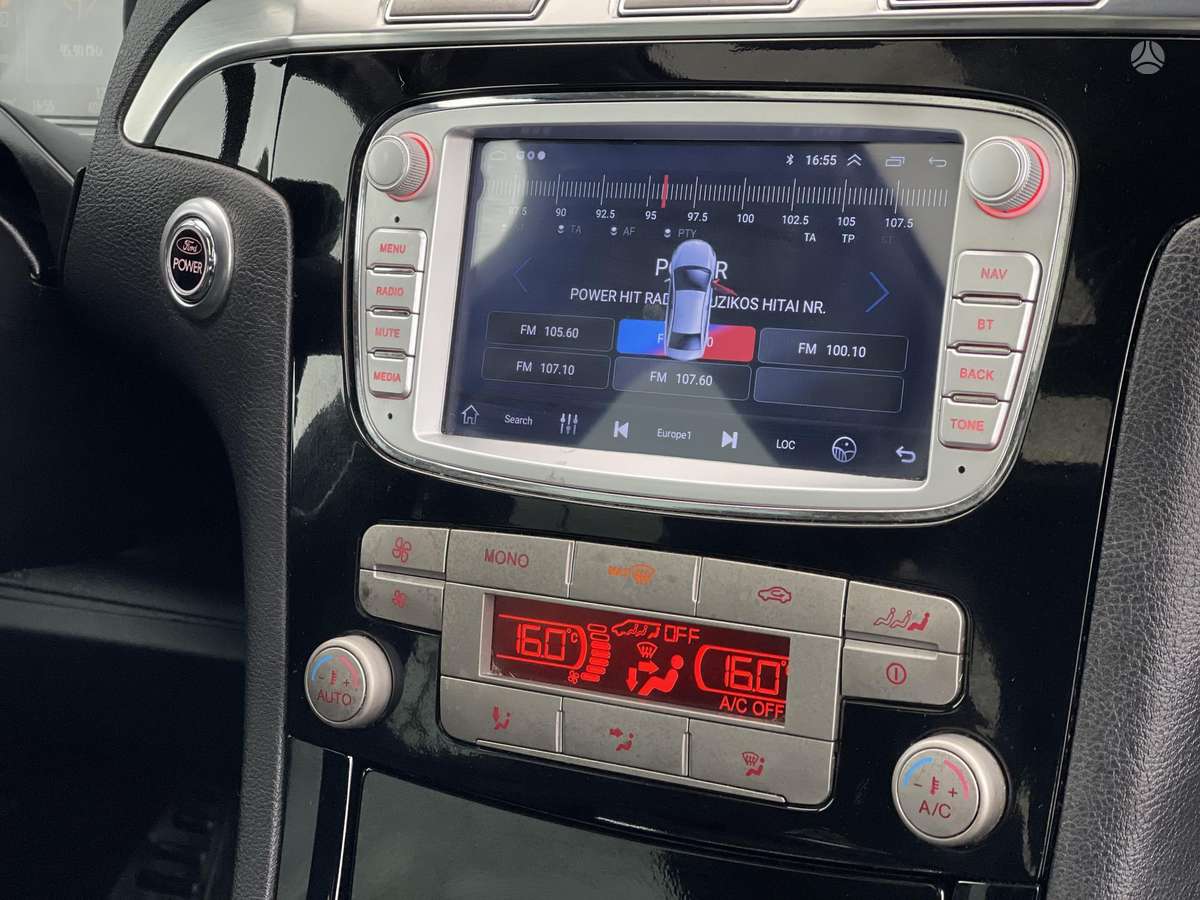 Ford Galaxy 2010 — фото 26
