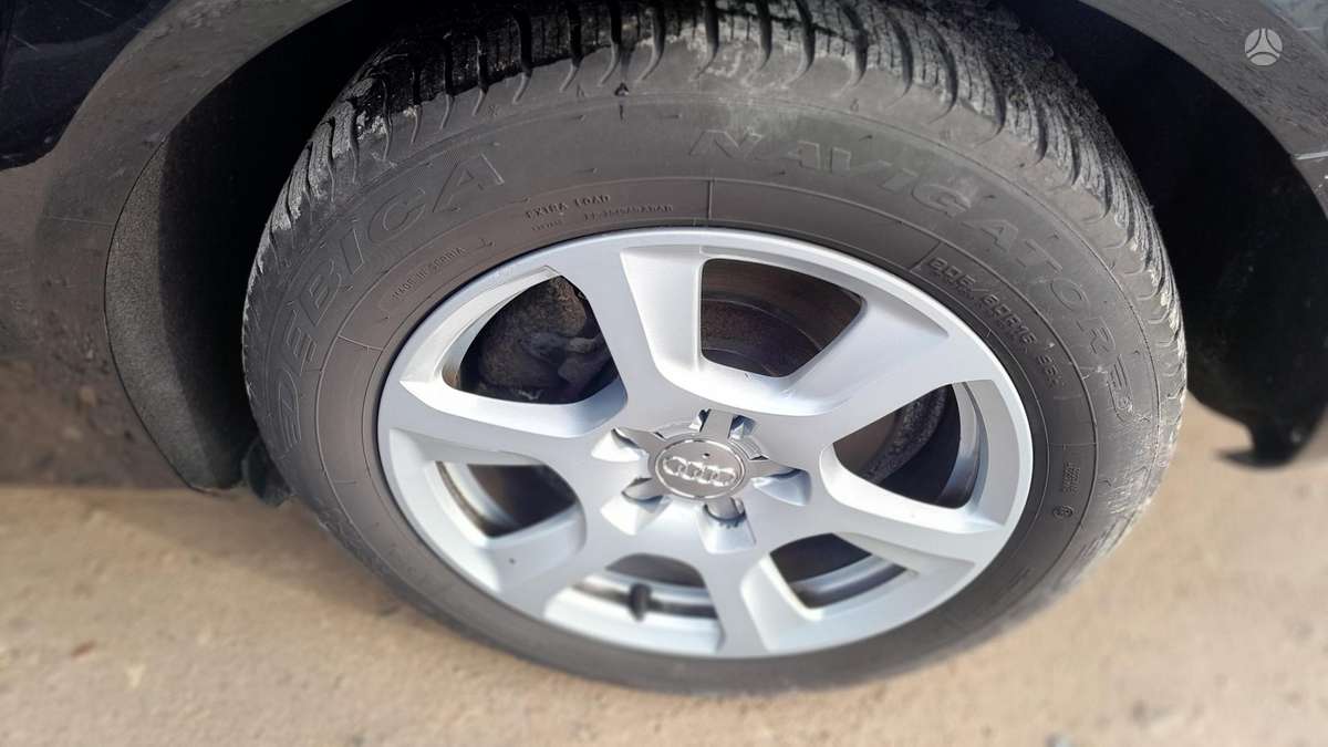 Audi A4 2011 — photo 10