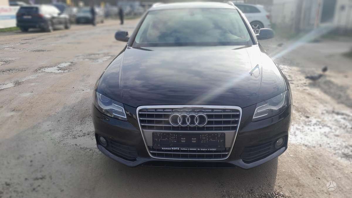 Audi A4 2011 — rear view