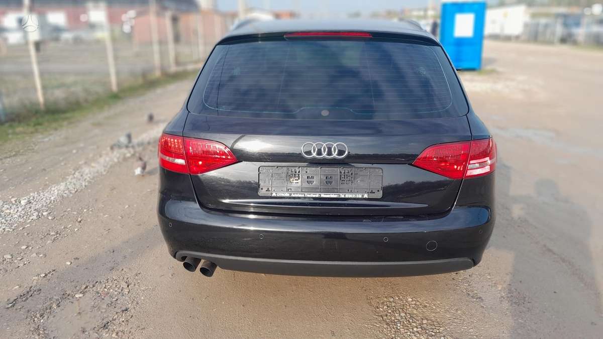 Audi A4 2011 — photo 5
