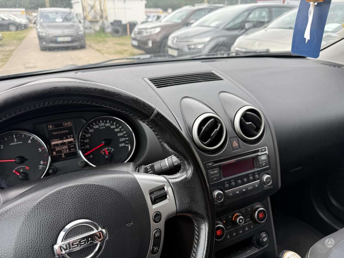 Nissan Qashqai 2011 — photo 10