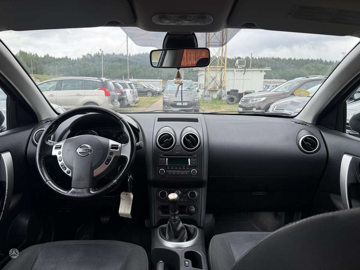 Nissan Qashqai 2011 — engine 1461 cm³, 110 HP (81kW)