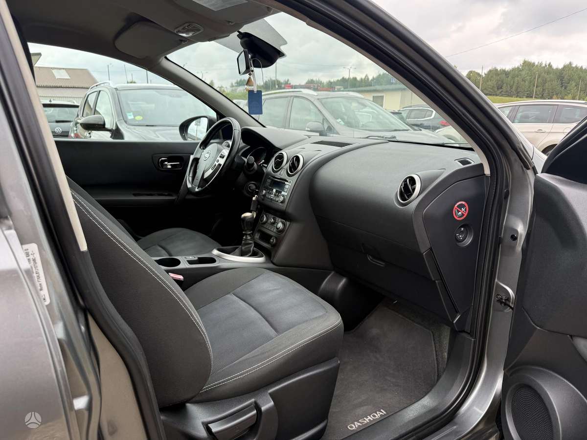 Nissan Qashqai 2011 — photo 9