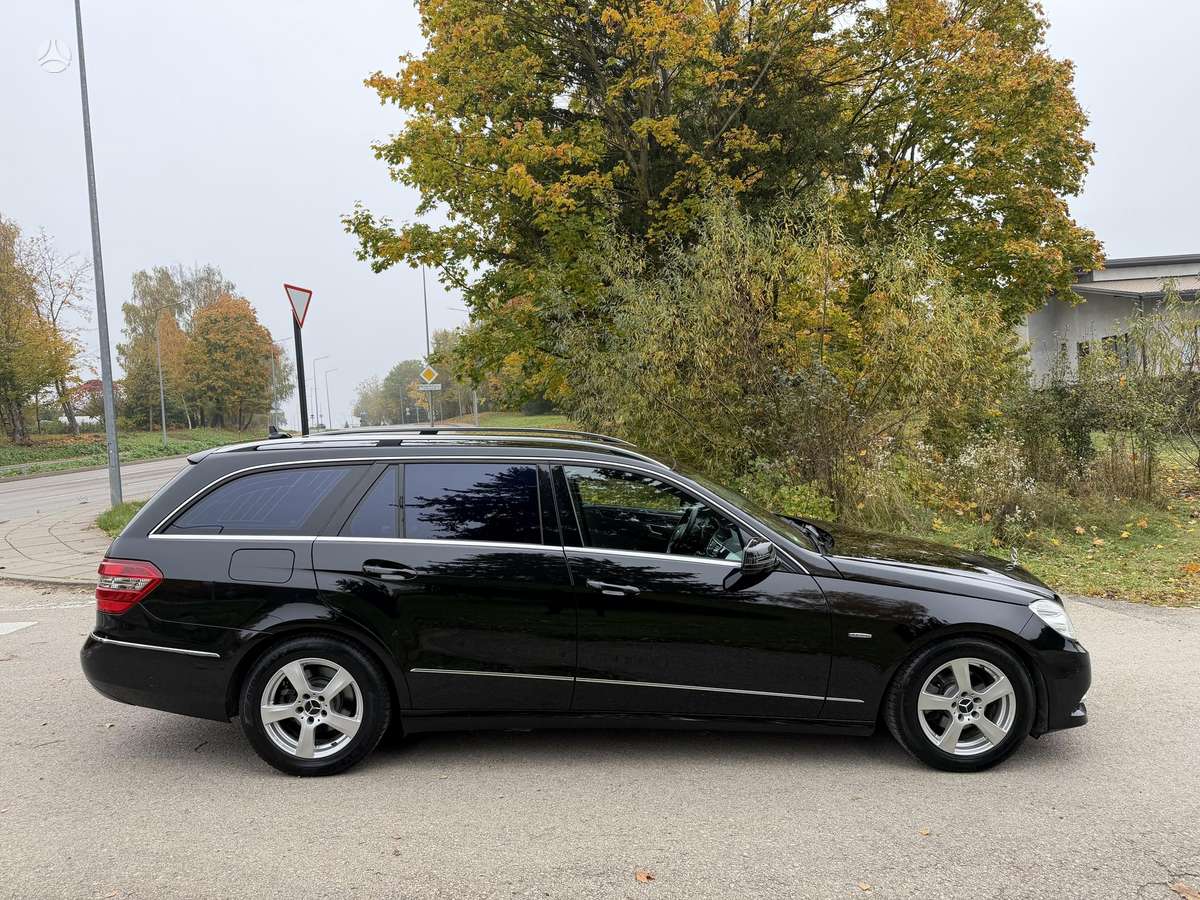 Mercedes-Benz E220 2011 — двигун 2200 cm³, 170 HP (125kW)