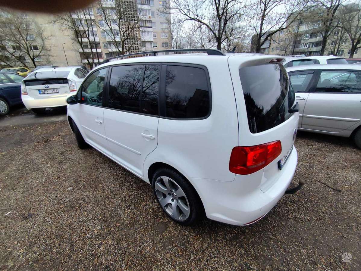 Volkswagen Touran 2014 — photo 5