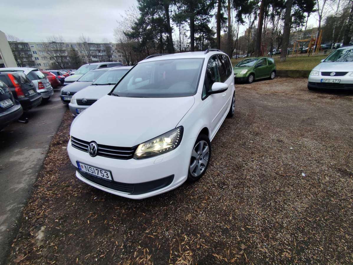 Volkswagen Touran 2014 — photo 7