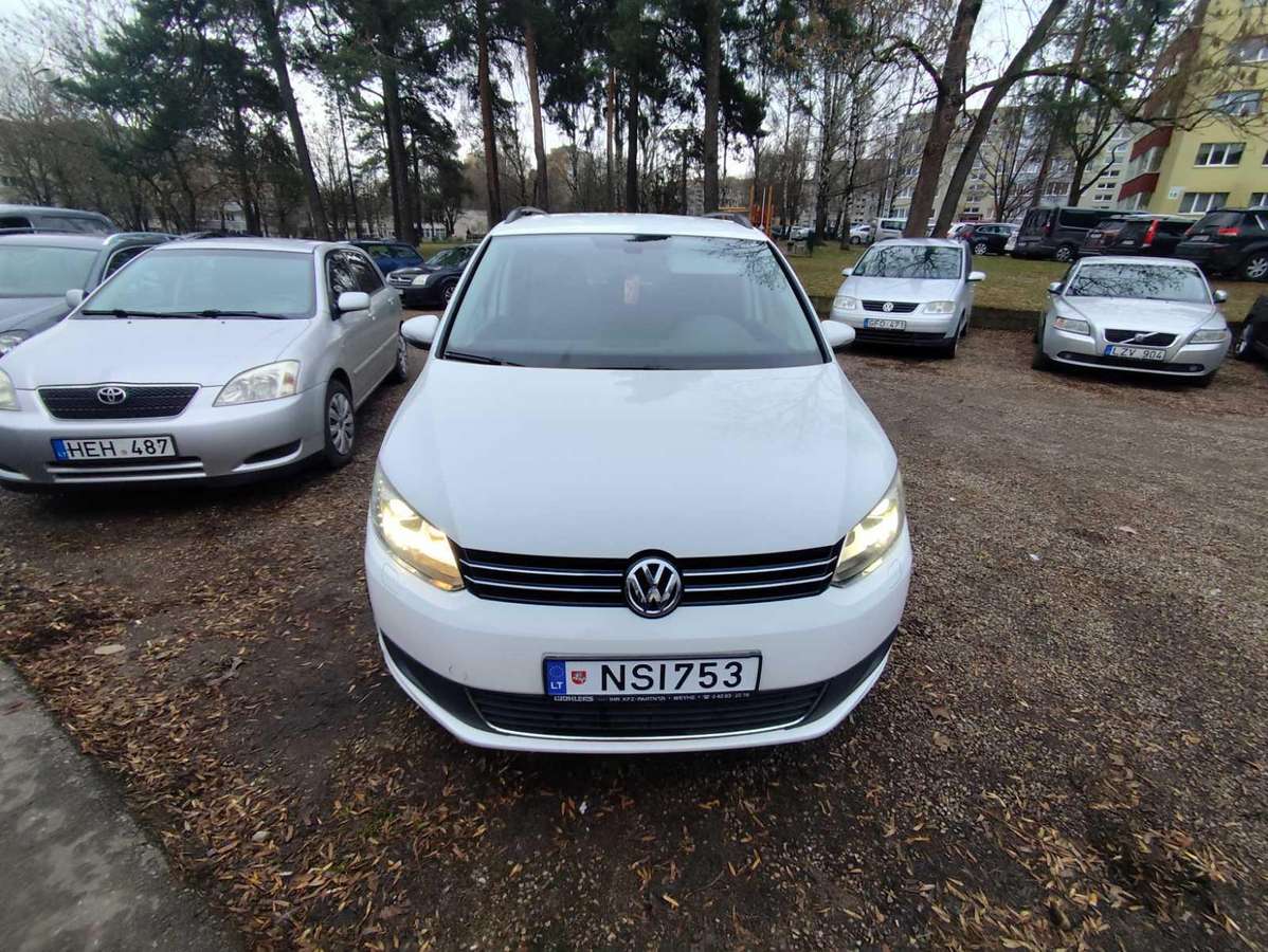 Volkswagen Touran 2014 — photo 8
