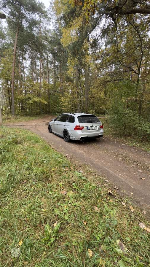 BMW 330 2005 — photo 10