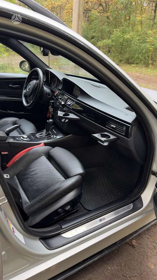 BMW 330 2005 — photo 19