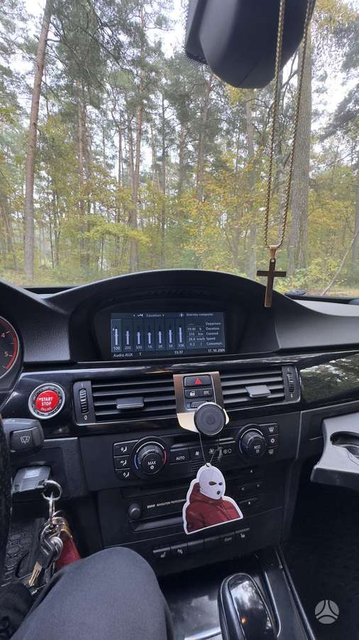BMW 330 2005 — photo 22