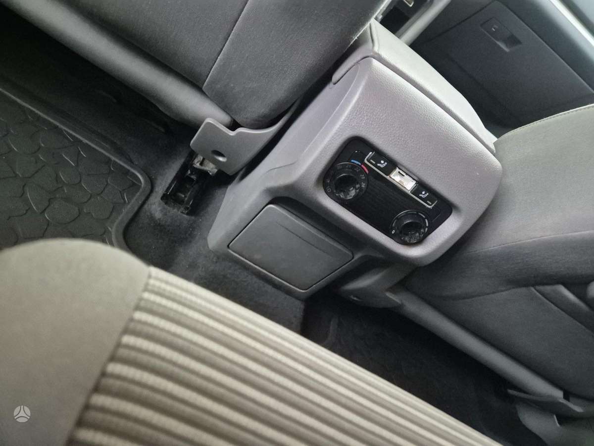 Seat Alhambra 2013 — photo 14