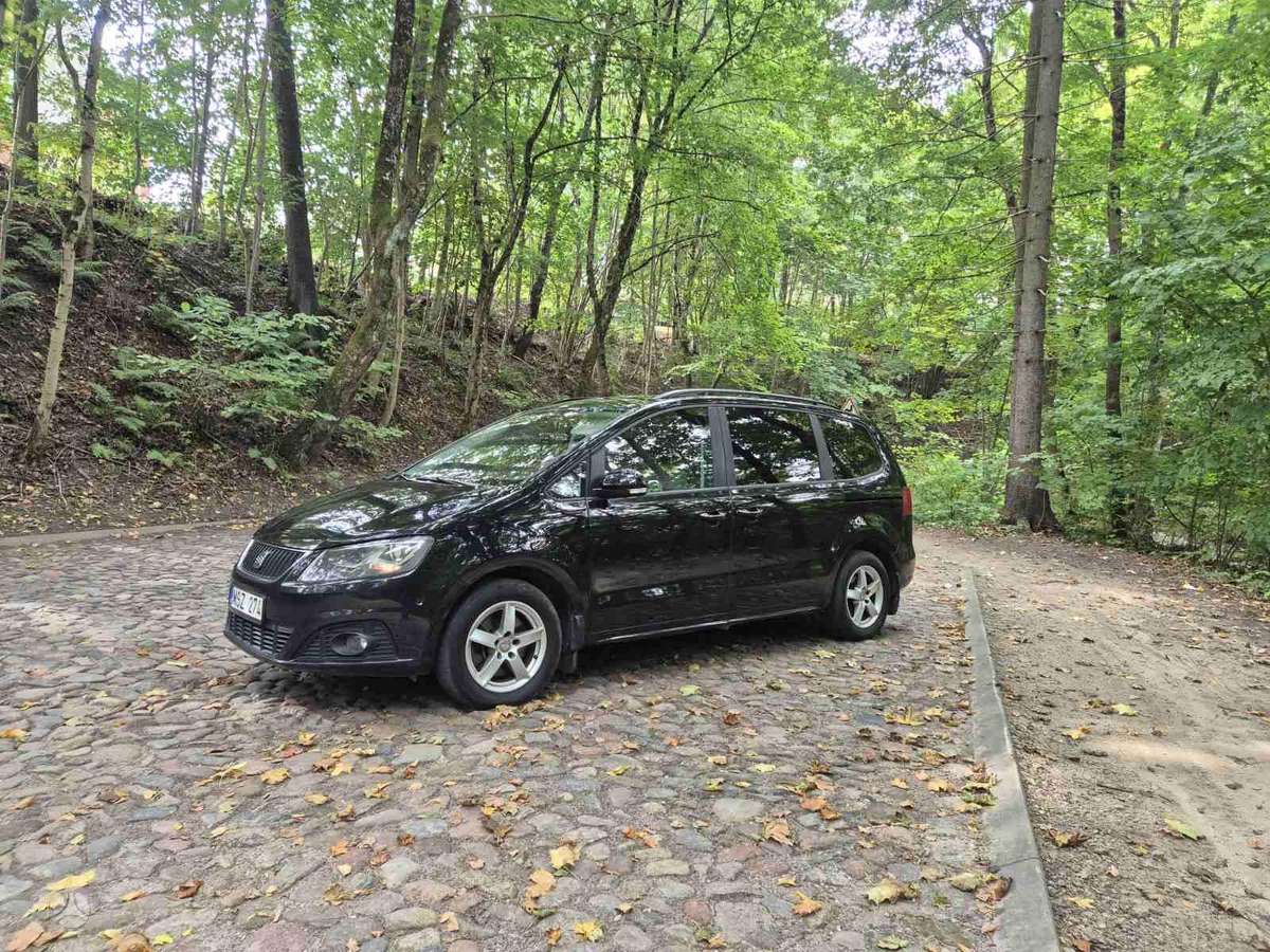 Seat Alhambra 2013 — photo 5