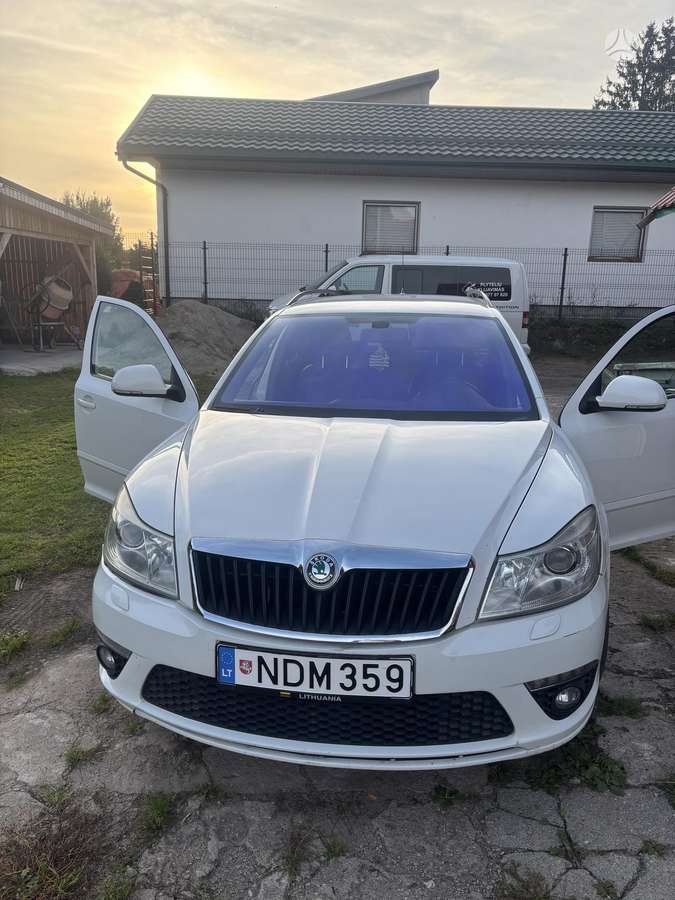 Skoda Octavia 2010 — photo 6