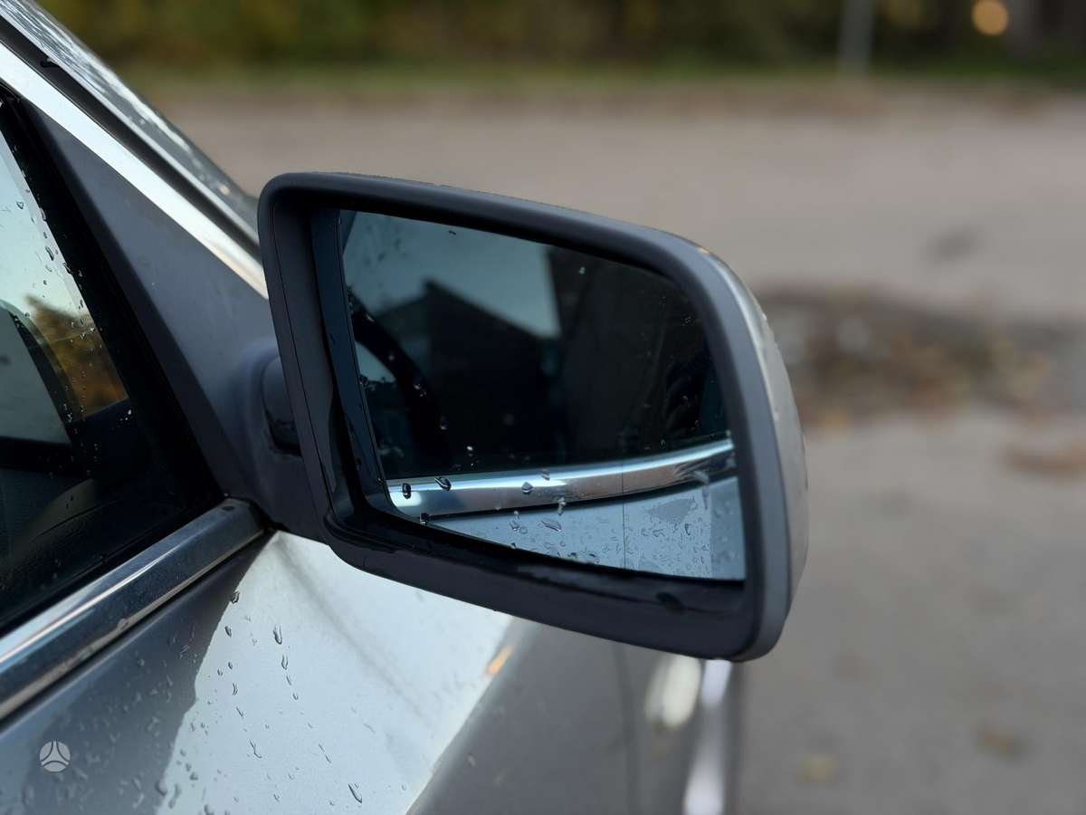 BMW 525 2005 — photo 17