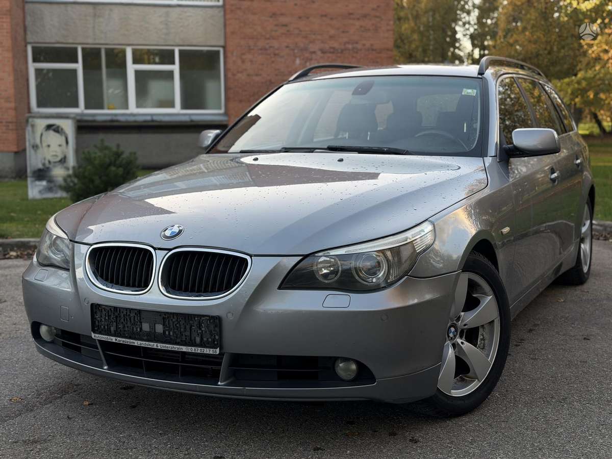 BMW 525 2005 — rear view