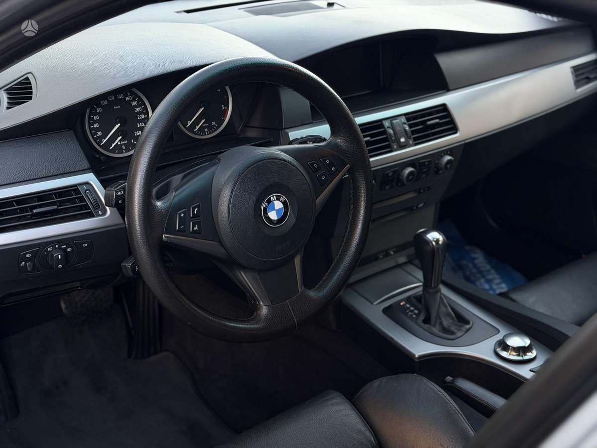 BMW 525 2005 — photo 22