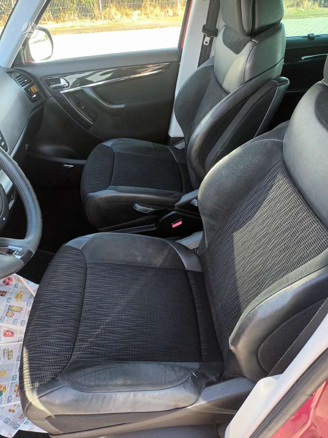 Citroen C4 2012 — photo 10