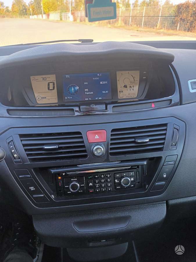 Citroen C4 2012 — photo 13