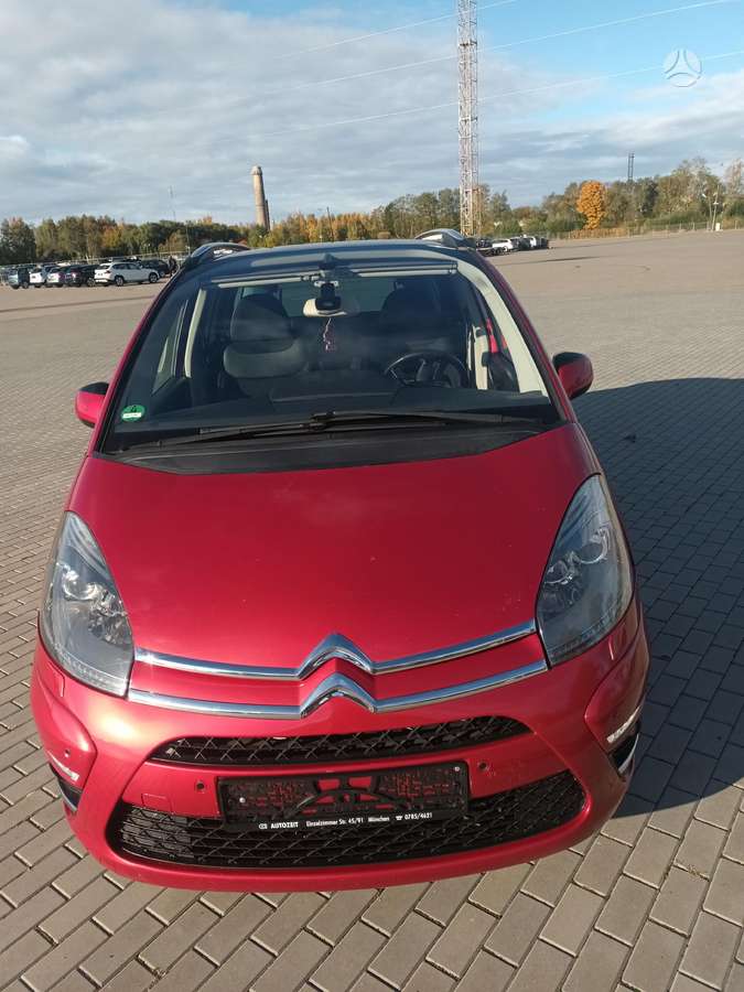 Citroen C4 2012 — rear view