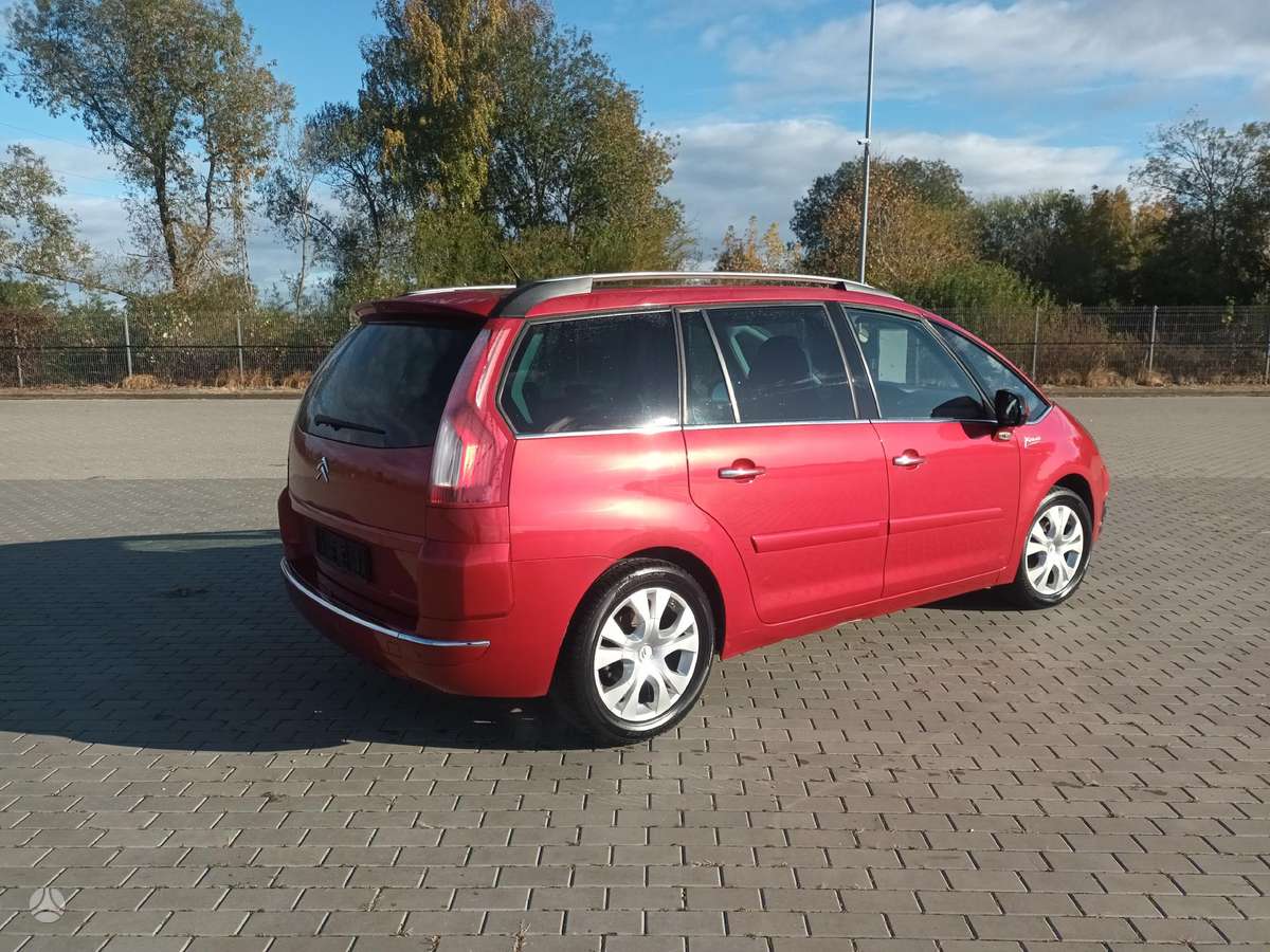 Citroen C4 2012 — photo 8