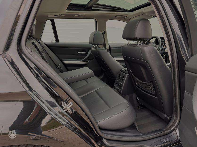 BMW 320 2009 — photo 13