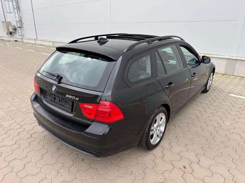BMW 320 2009 — engine 1995 cm³, 177 HP (130kW)