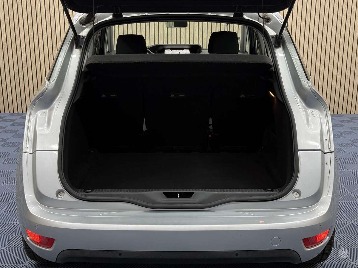 Citroen C4 2015 — photo 13