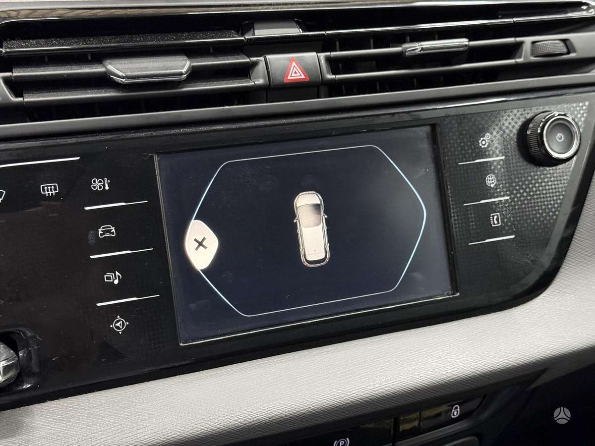 Citroen C4 2015 — photo 28
