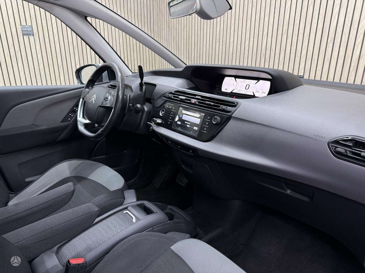 Citroen C4 2015 — photo 30