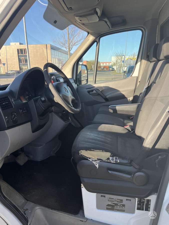 Mercedes-Benz Sprinter 2011 — photo 5
