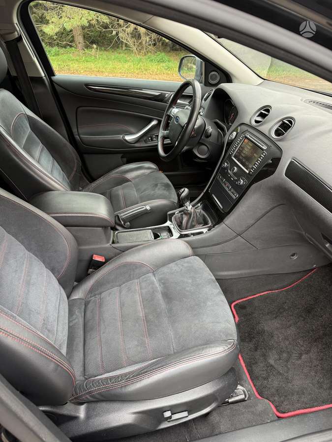 Ford Mondeo 2011 — photo 10