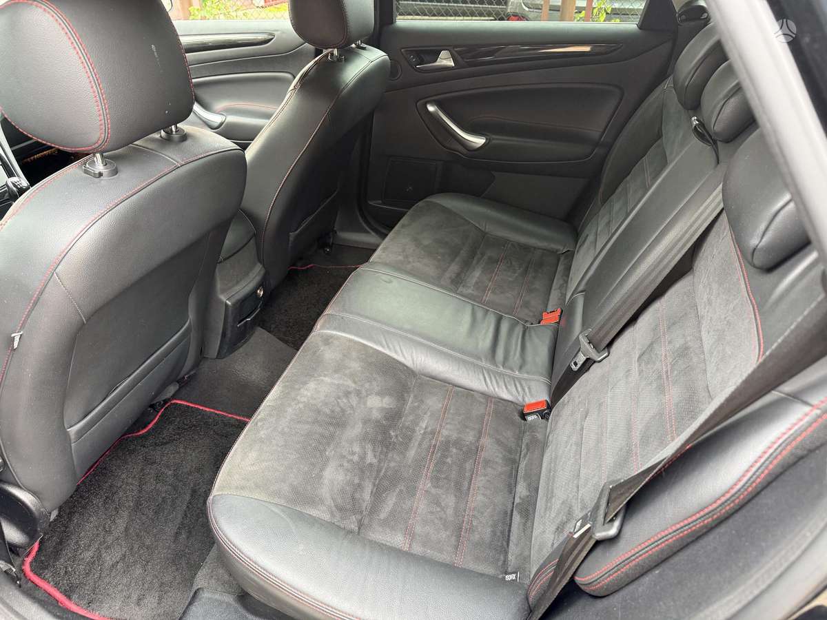 Ford Mondeo 2011 — photo 11