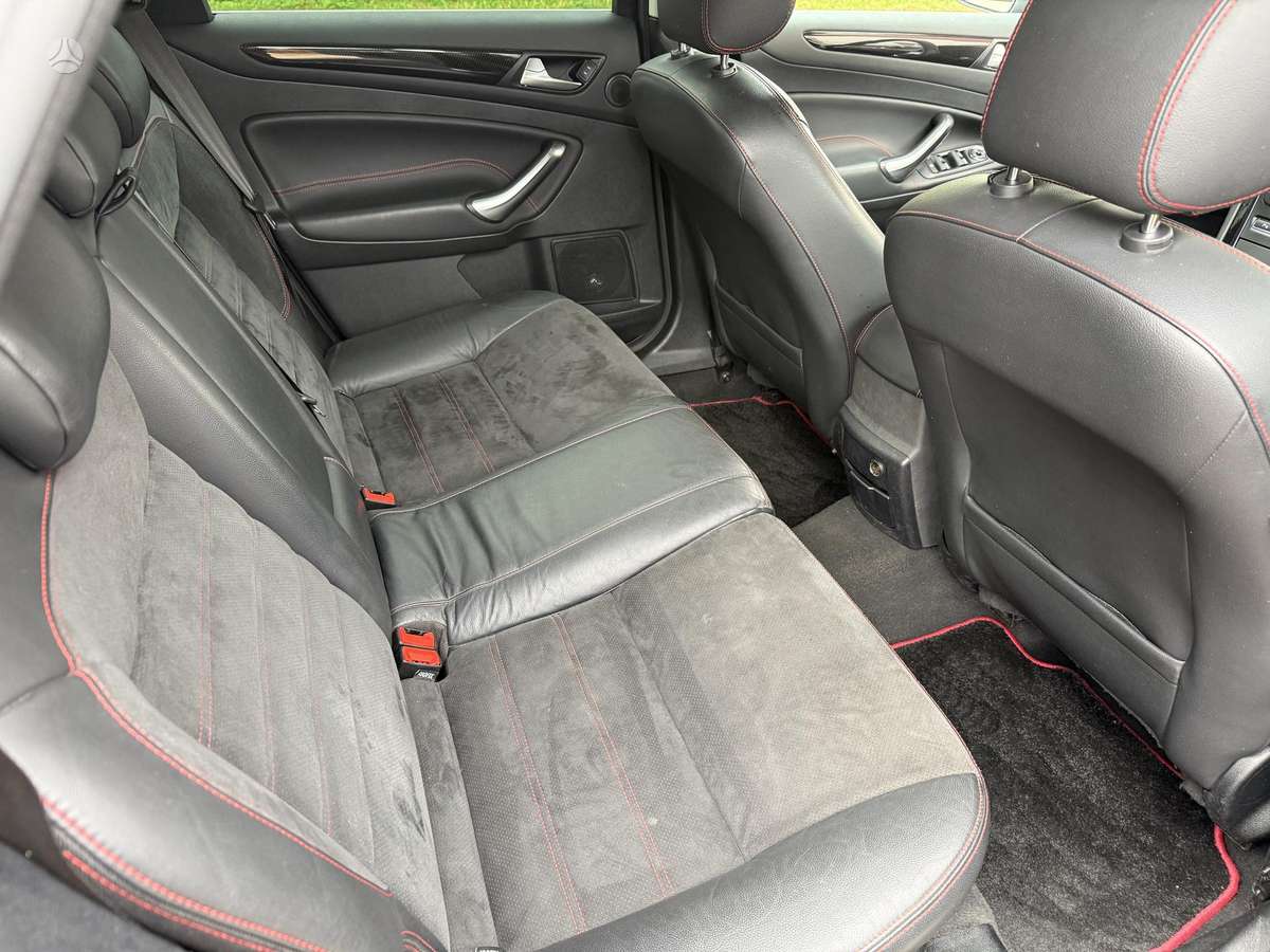 Ford Mondeo 2011 — photo 12