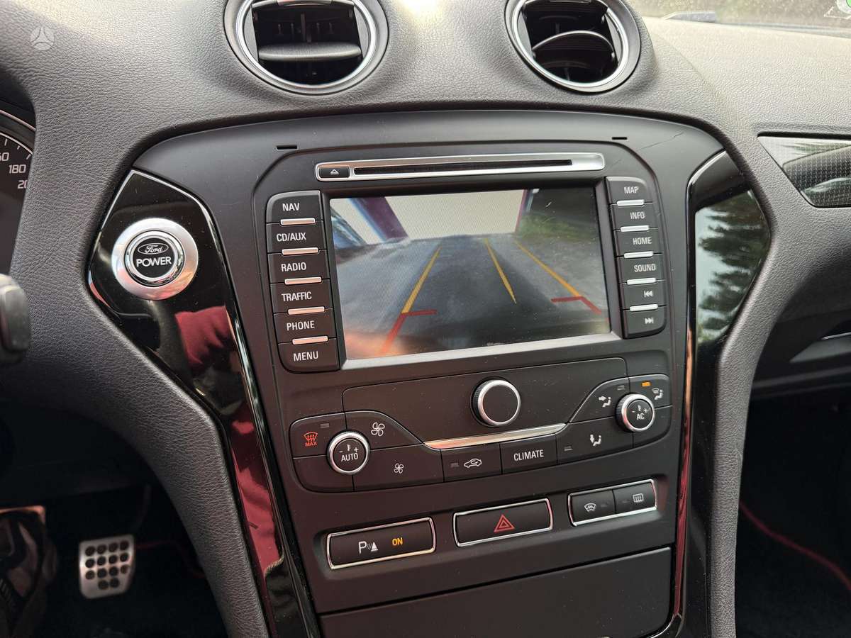 Ford Mondeo 2011 — photo 14