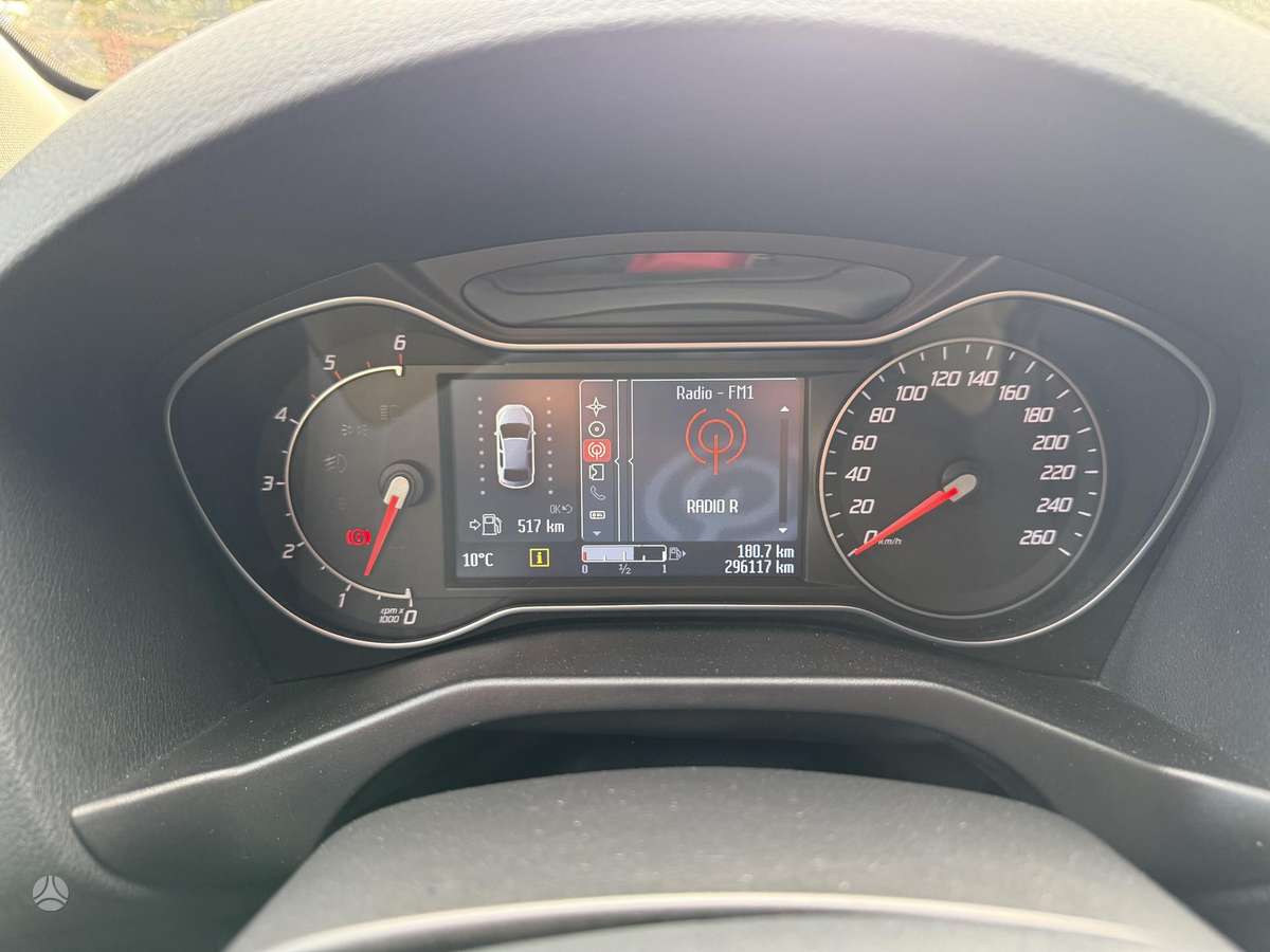 Ford Mondeo 2011 — photo 16