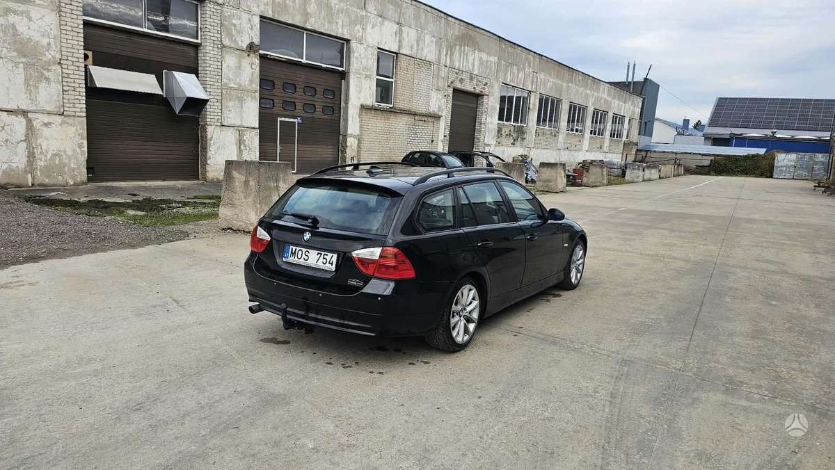 BMW 320 2007 — двигун 1995 cm³, 129 HP (95kW)