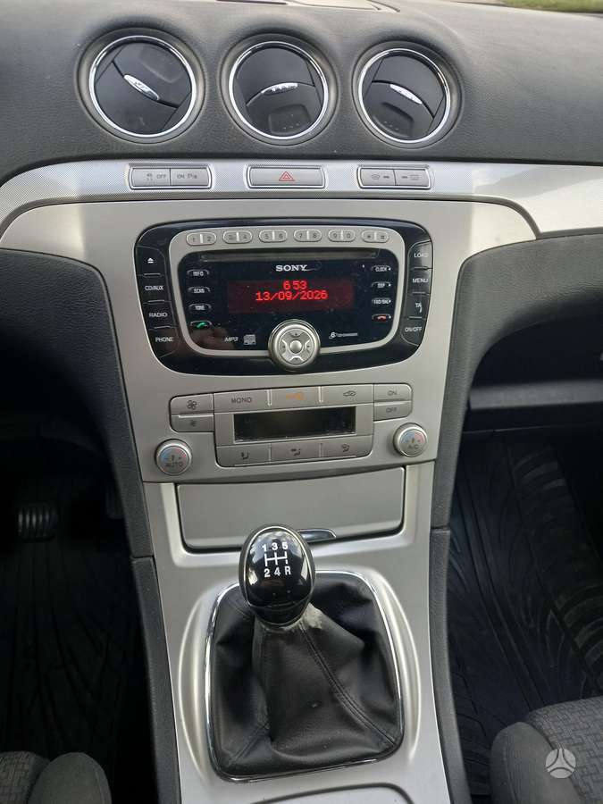 Ford S-MAX 2009 — photo 8
