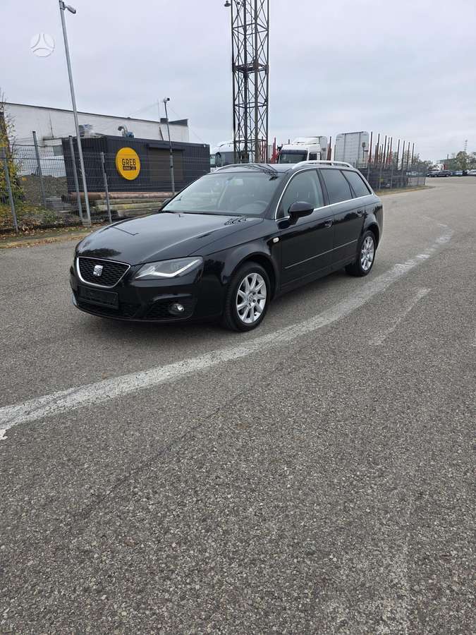 Seat Exeo 2013 — салон