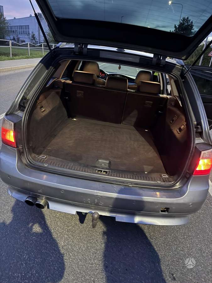 BMW 525 2004 — photo 7